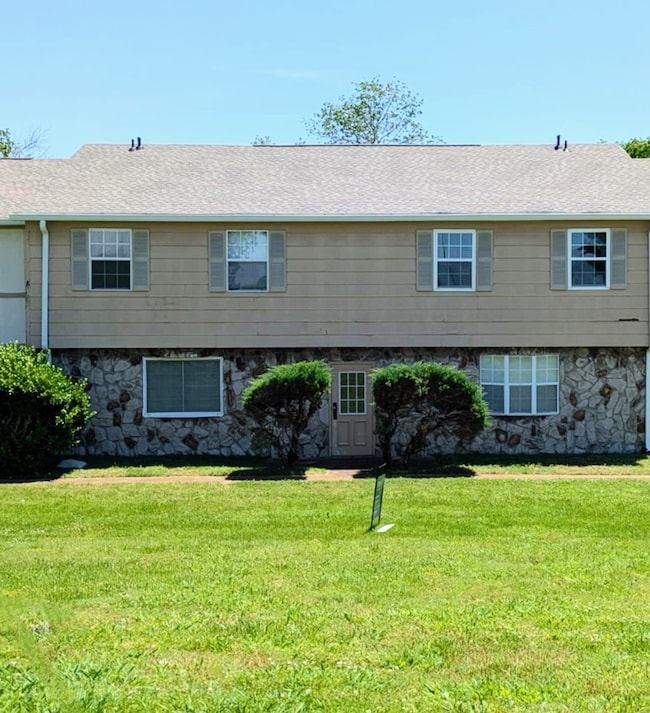 1301 Neelys Bend Rd unit 50, Madison, TN 37115 - photo 2