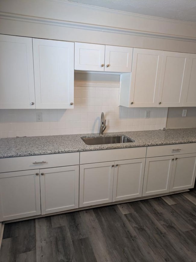 7528 Hudson Ave, Warren, MI 48091 - photo 3