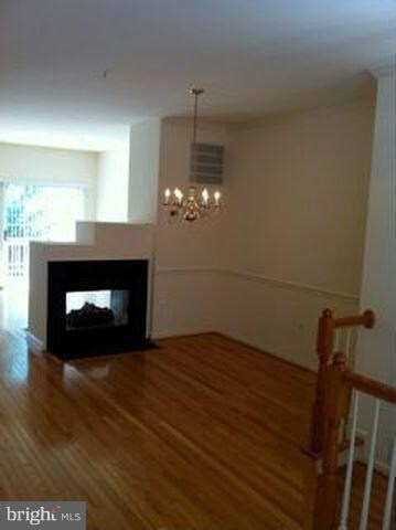 6027 Madison Overlook Ct, Falls Church, VA 22041 - photo 5