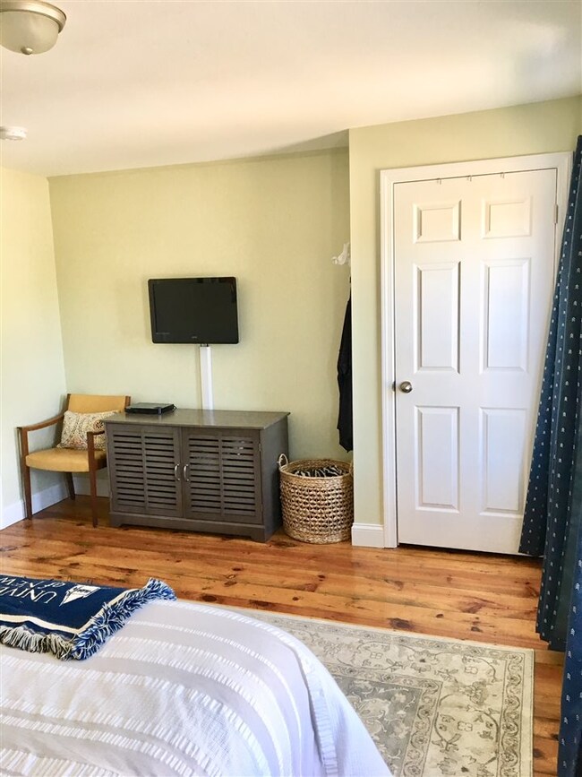 9 May St, Rochester, NH 03867 - photo 6