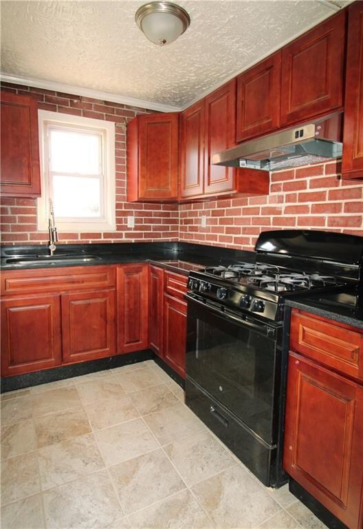 88 Darling St unit 1, Central Falls, RI 02863 - photo 3