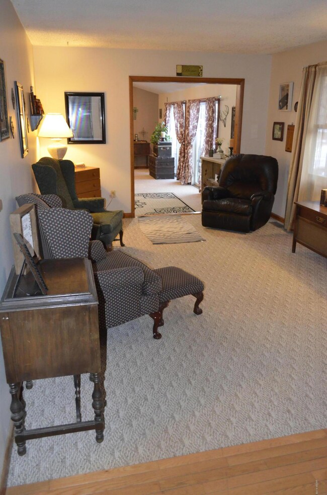 135 Carpenter St, Muncy, PA 17756 - photo 4