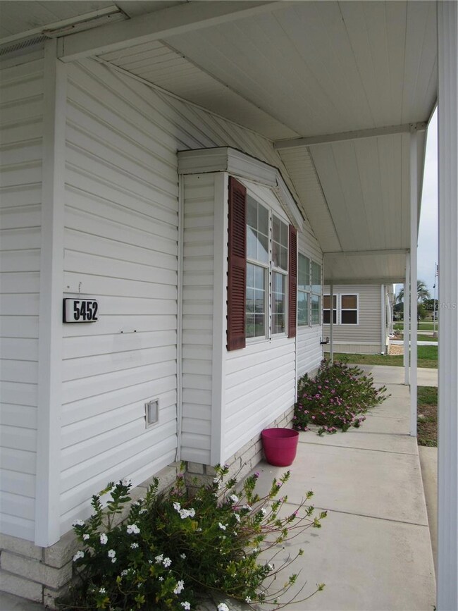 5452 Barbara St, Zephyrhills, FL 33542 - photo 4