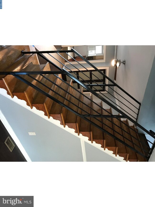 4446 Salmon St, Philadelphia, PA 19137 - photo 4