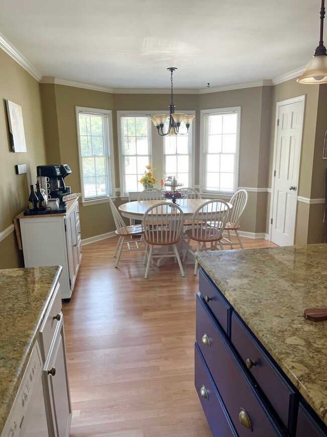 Eat in Kitchen