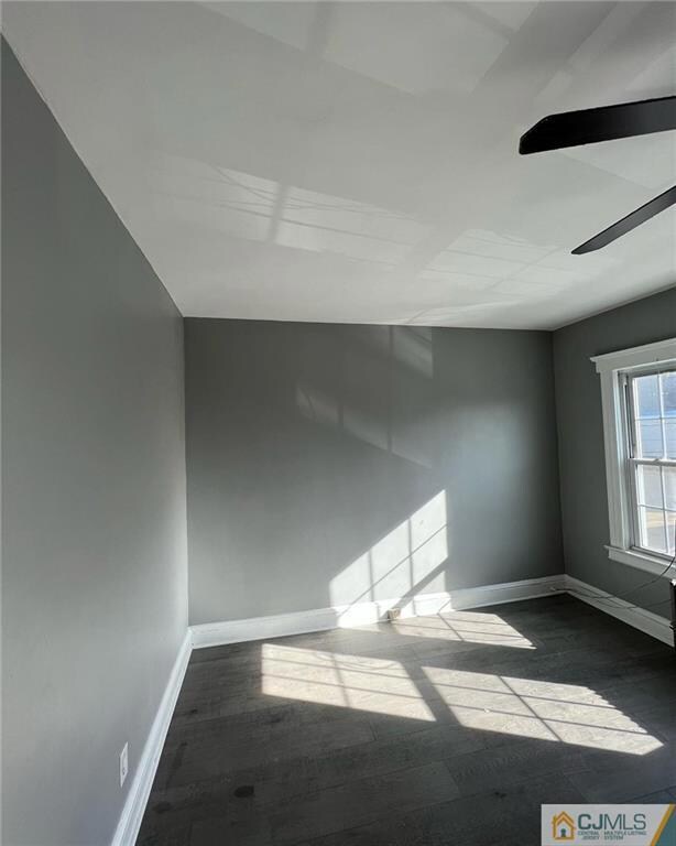 75 Atlantic St, Carteret, NJ 07008 - photo 5