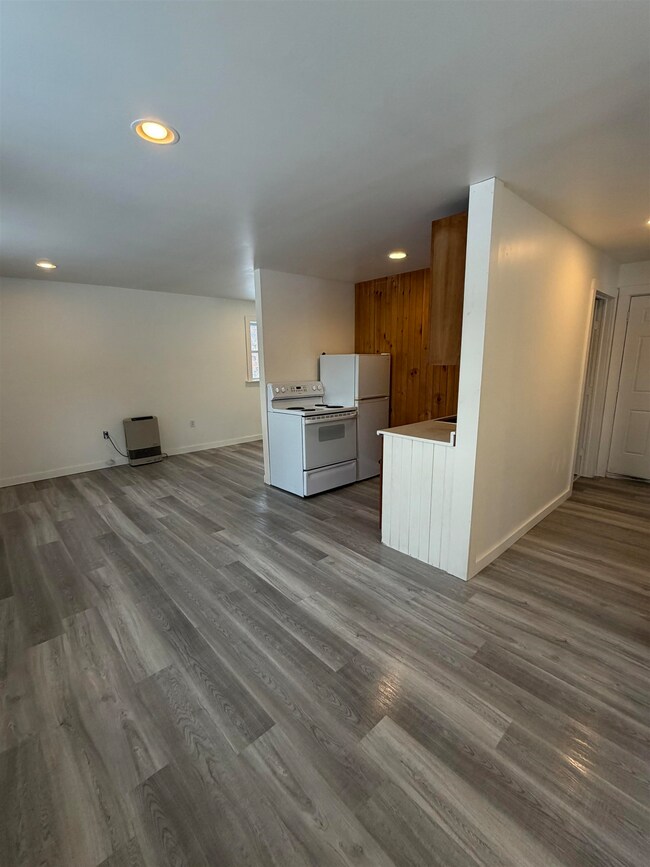 722 Vermont 30, Townshend, VT 05353 - photo 5