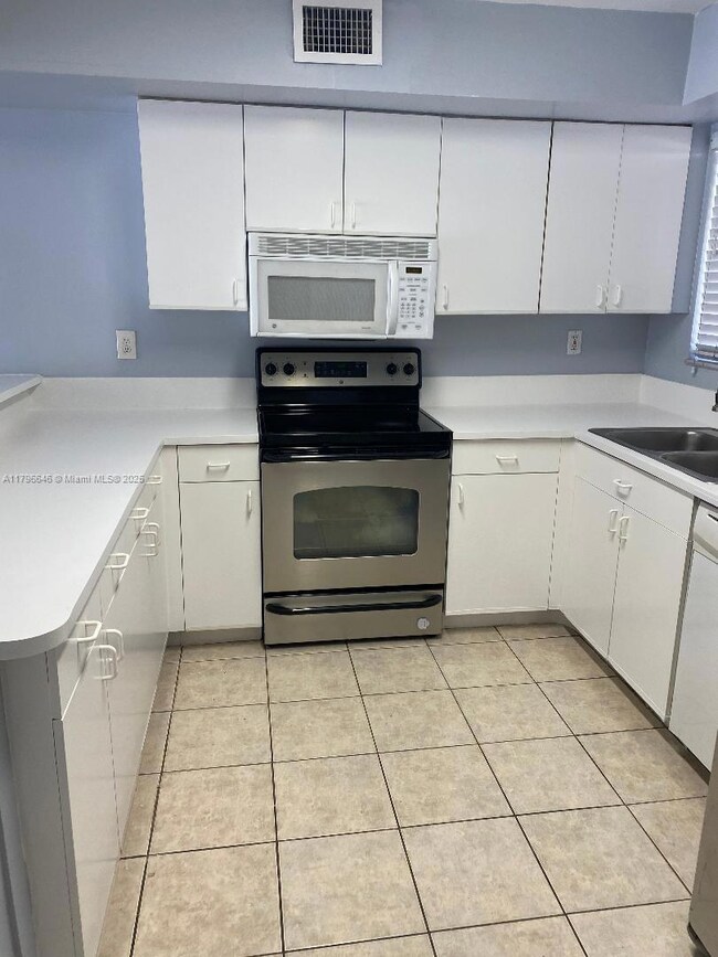 14909 SW 80th St unit 218, Miami, FL 33193 - photo 6