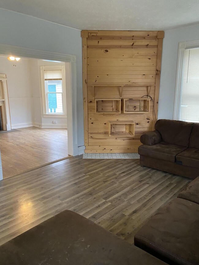 219 Maple St, Sugar Grove, OH 43155 - photo 3