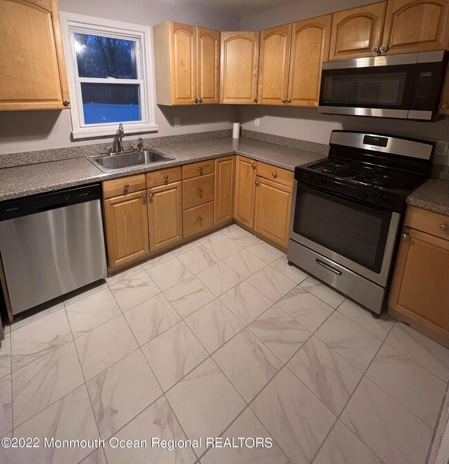 299 Broad St, Matawan, NJ 07747 - photo 7