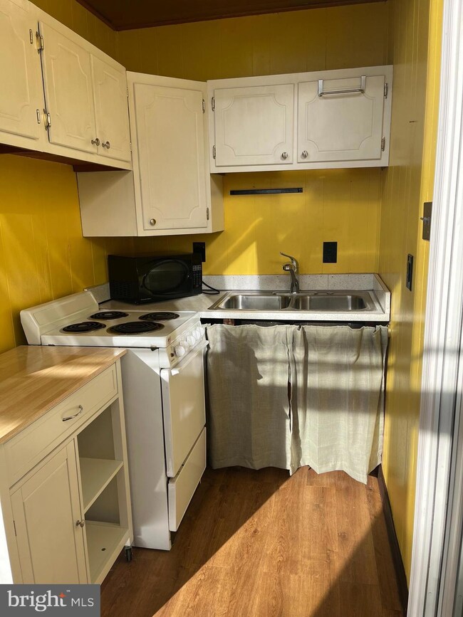 261 Hill Climb Rd, Stanley, VA 22851 - photo 5