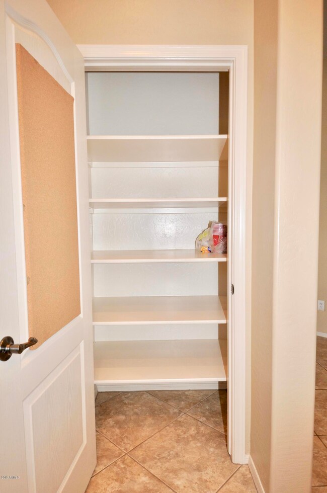 2207 S Valle Verde Cir unit 8, Mesa, AZ 85209 - photo 7