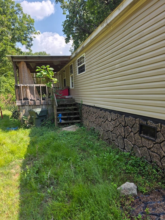 643 Brazil Eaton Rd, Trenton, TN 38382 - photo 3