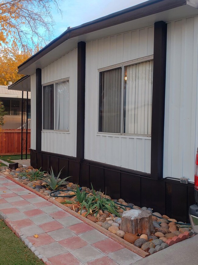 0fc9c61f-3bc2-4c23-a41a-30c22ad55e1d