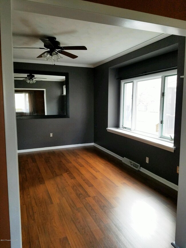 48 2nd Ave, Kingston, PA 18704 - photo 5