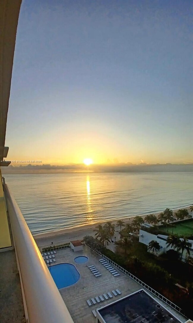 19201 Collins Ave unit 1105, Sunny Isles Beach, FL 33160 - photo 7