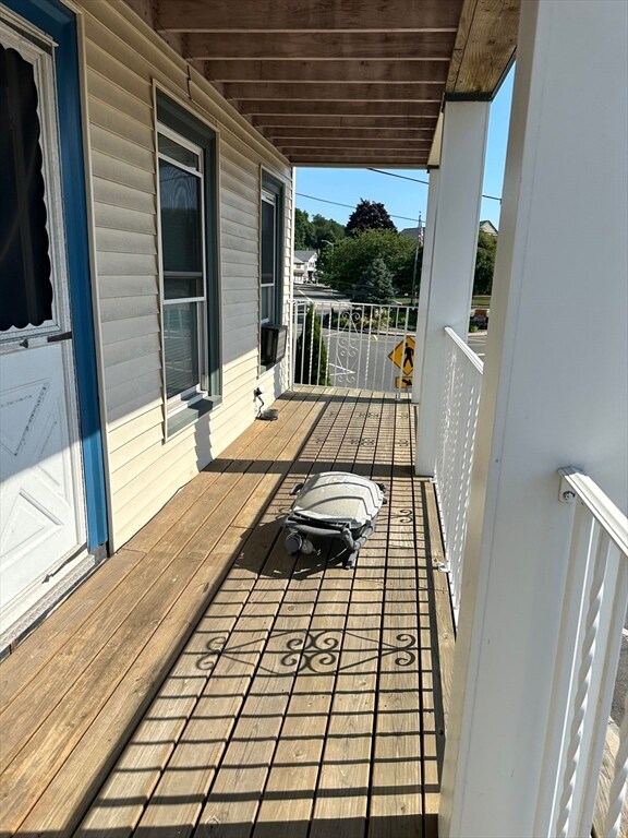 529 Lincoln Ave unit 2, Saugus, MA 01906 - photo 3