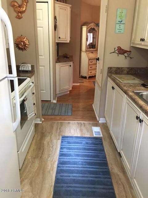 07 - Kitchen