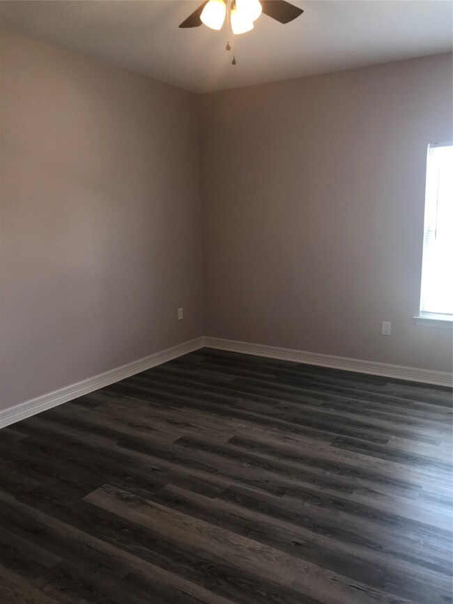 8215 Sealey St unit A, Houston, TX 77088 - photo 5