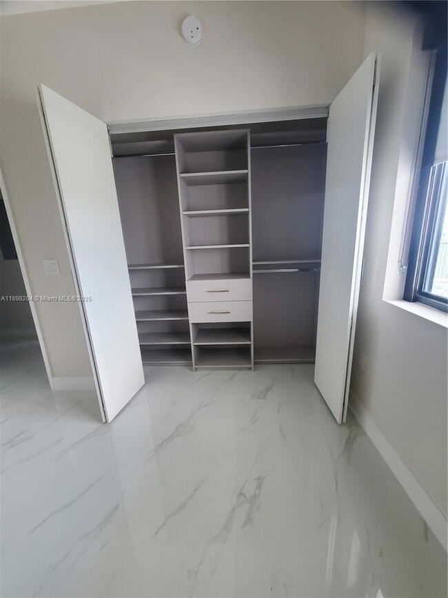 Aria Reserve - Aria Reserve Miami unit 1101, Miami, FL 33137 - photo 4