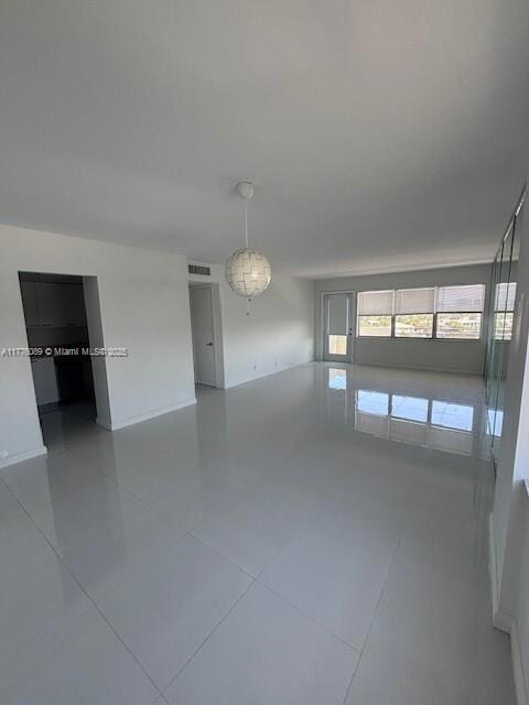 401 Golden Isles Dr unit 712, Hallandale Beach, FL 33009 - photo 2