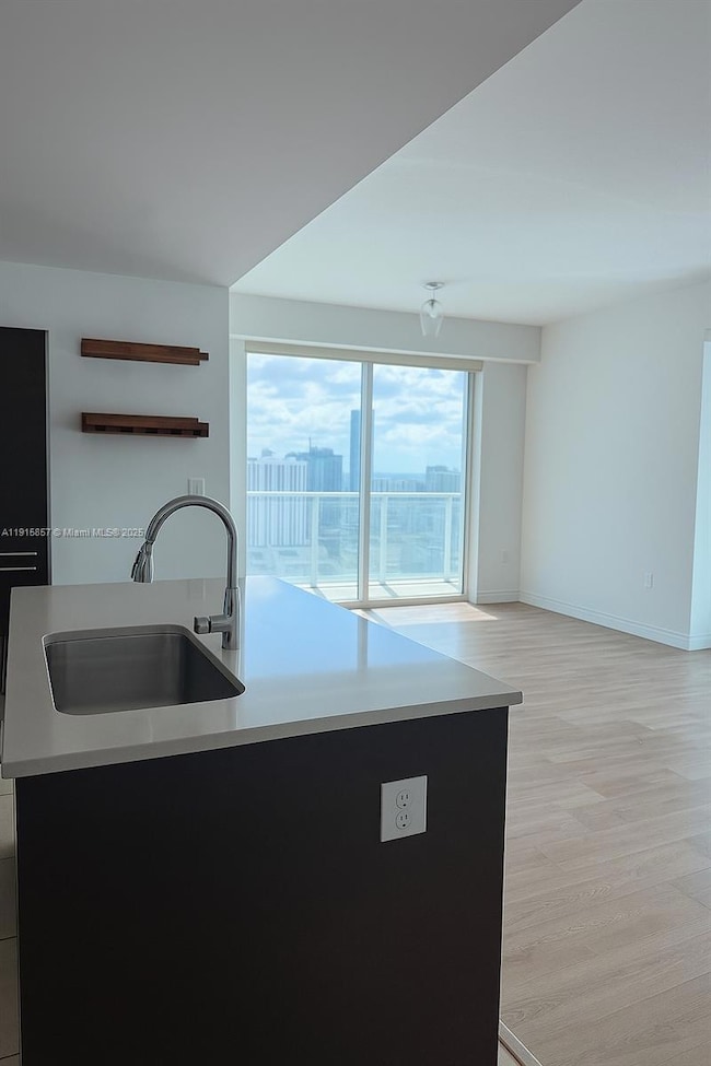 Quantum On the Bay unit 3811, Miami, FL 33132 - photo 6