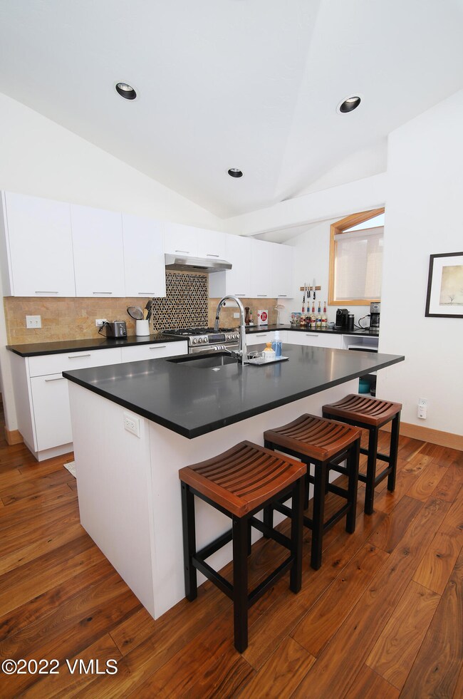 the_woods_a3_kitchen_1