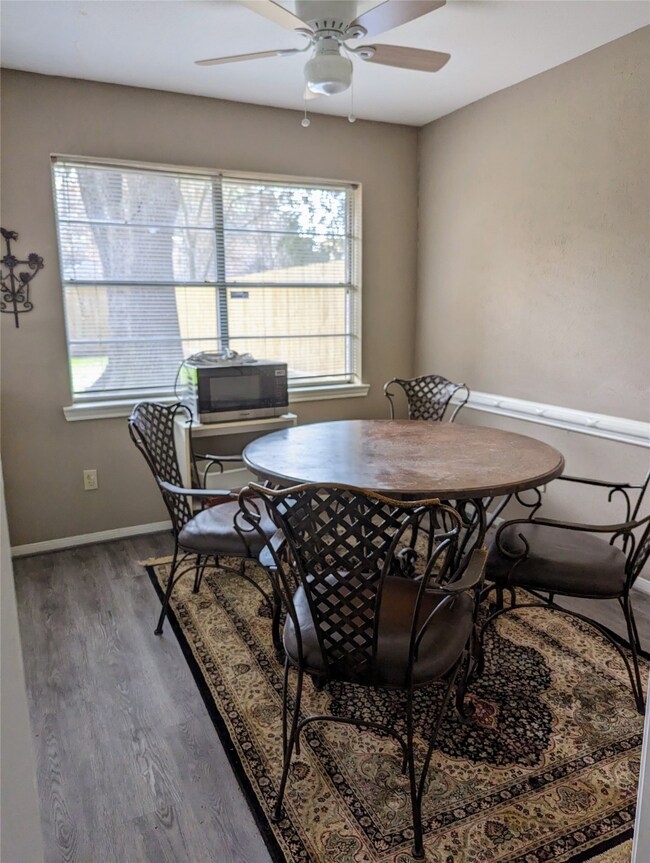 4307 Lemon Tree Ln, Houston, TX 77088 - photo 5