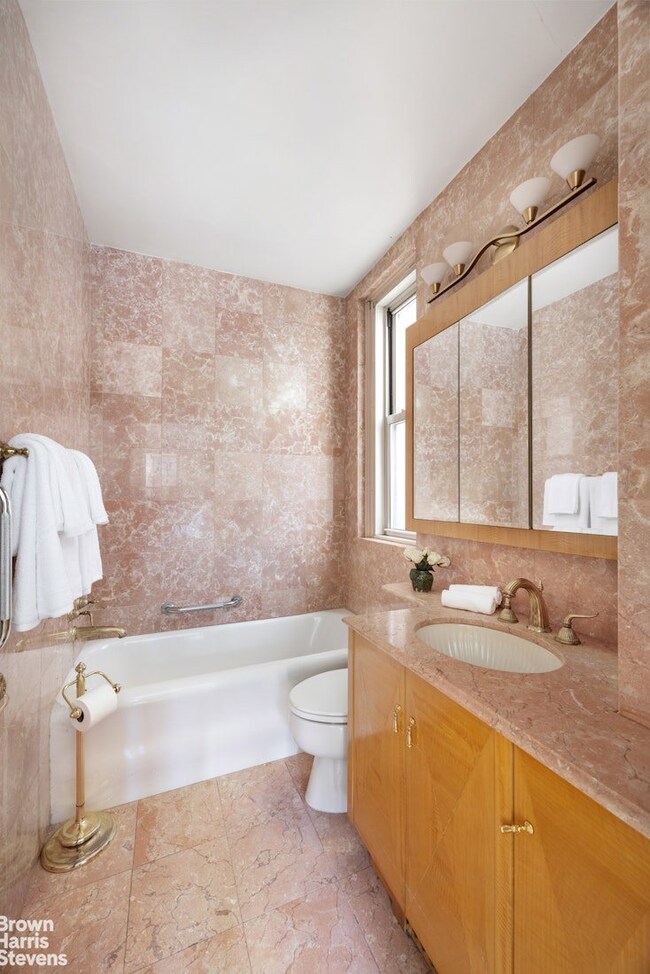 The White House unit 2D, New York, NY 10024 - photo 5