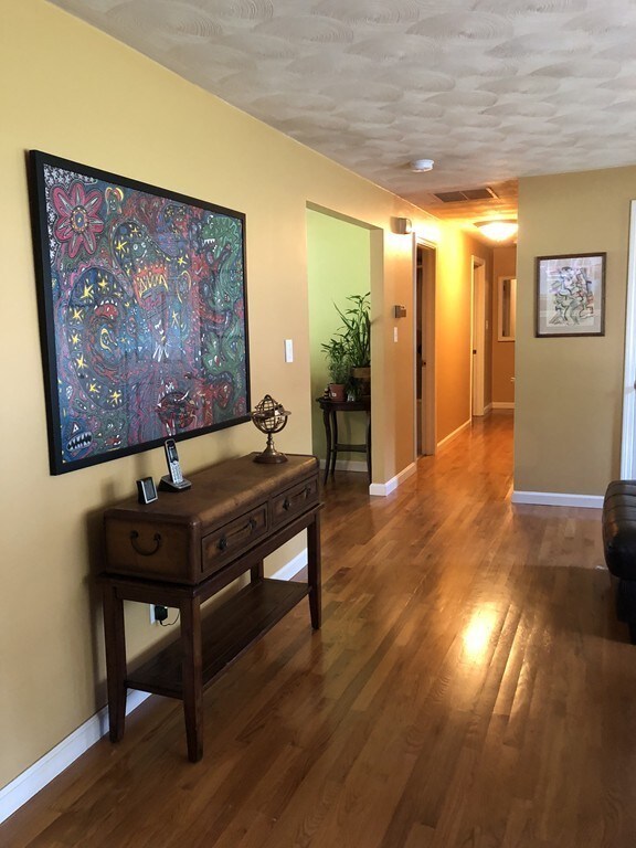 38 Skilton Ln, Burlington, MA 01803 - photo 5