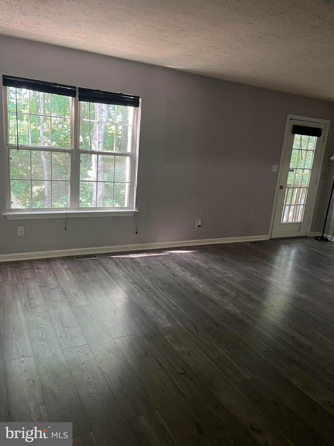 313 Stafford Mews Ln, Stafford, VA 22556 - photo 7