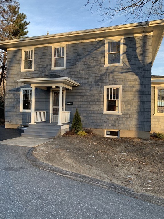 14 Marion St, Hudson, MA 01749 - photo 2