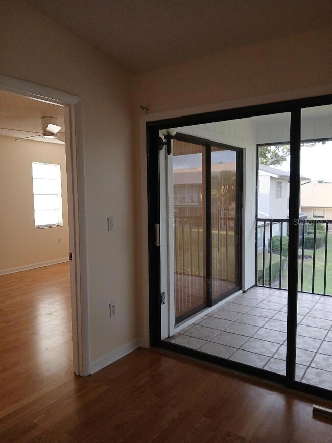 5787 Summer Side Ln unit 4B, Sarasota, FL 34231 - photo 4