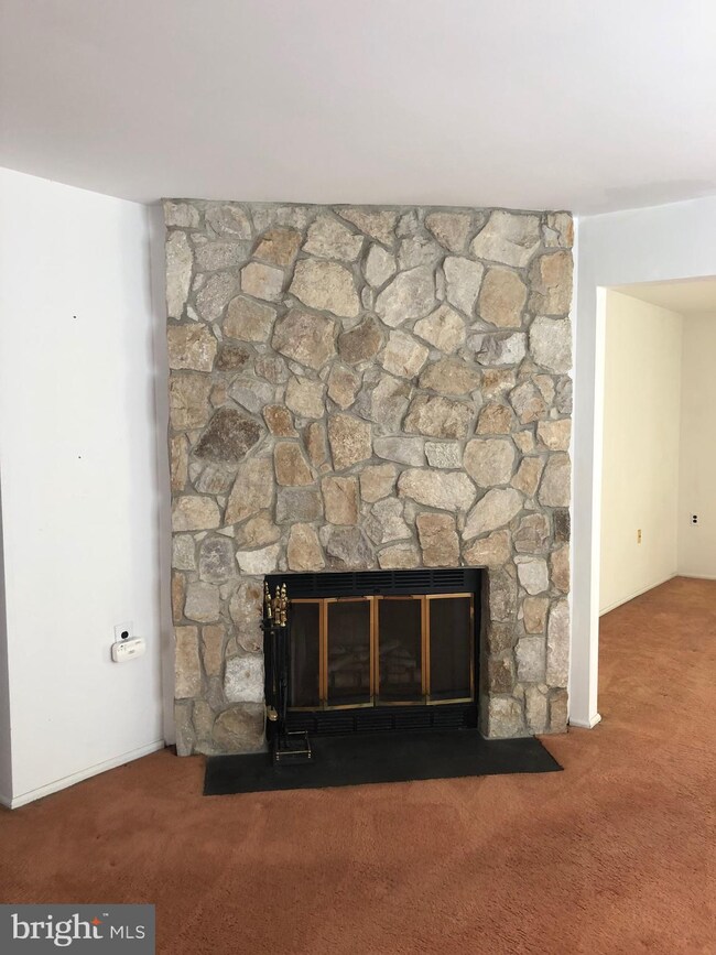 40 Knollwood Dr, Woodbury, NJ 08096 - photo 2