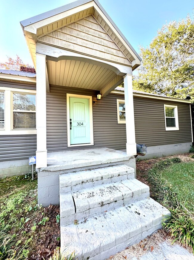 304 Hill St, Dothan, AL 36301 - photo 4