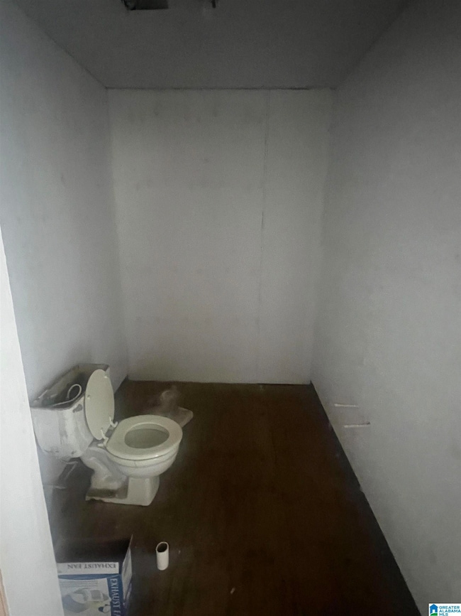 1007 10th St W, Jasper, AL 35501 - photo 4