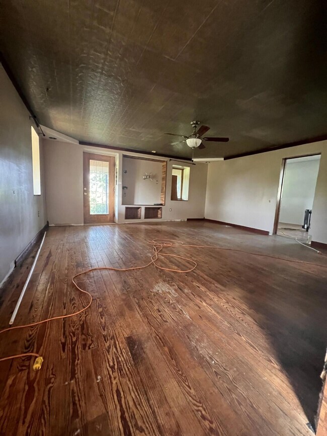 9325 N 850 E, New Carlisle, IN 46552 - photo 7