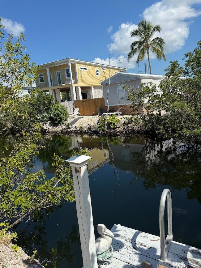 dock view