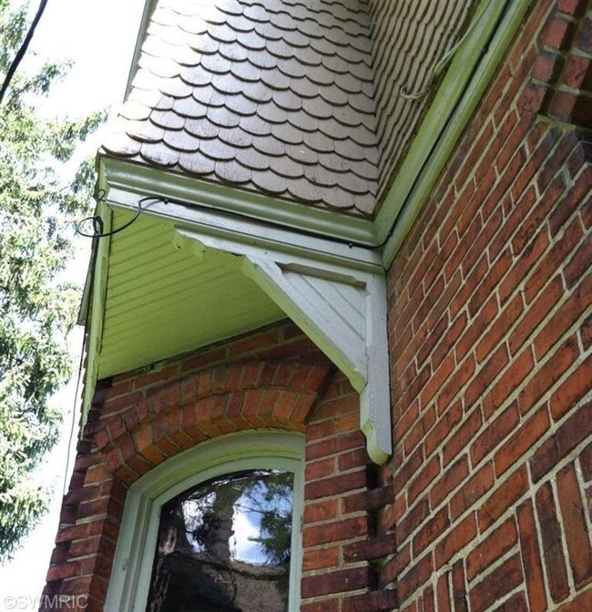 212 S Elm St, Three Oaks, MI 49128 - photo 5