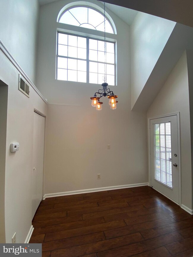14108 Yardarm Way unit 1009, Laurel, MD 20707 - photo 6
