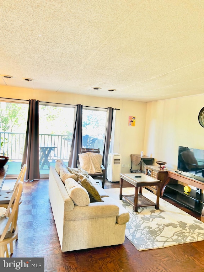 2630 Fort Farnsworth Rd unit 154, Alexandria, VA 22303 - photo 6