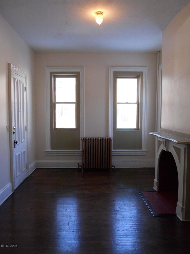 715 Monroe St unit 1A, Stroudsburg, PA 18360 - photo 3