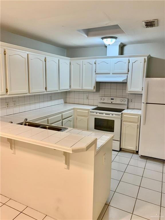 2103 Kimberly Ln, Edinburg, TX 78541 - photo 6