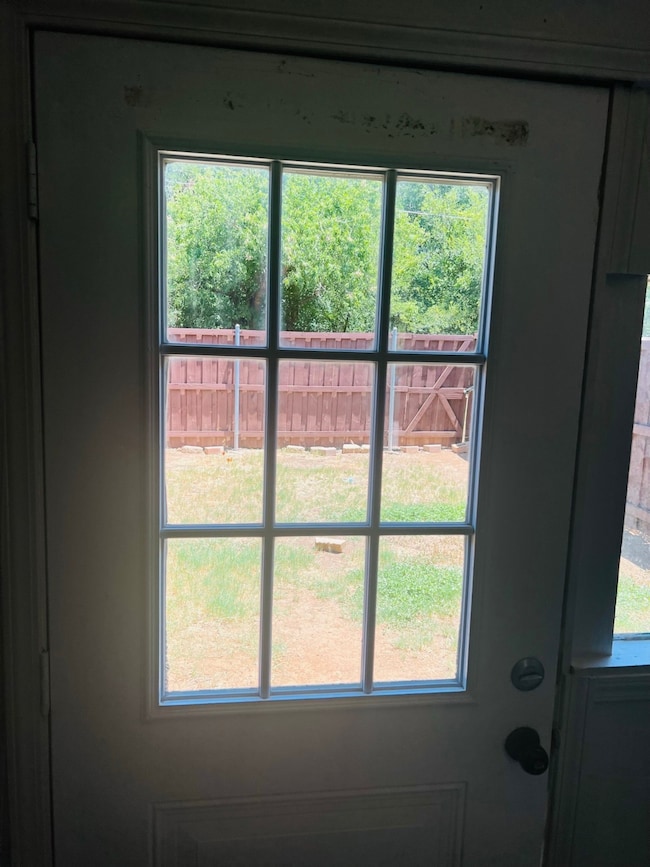 6320 Midway Rd unit B, Springtown, TX 76082 - photo 3