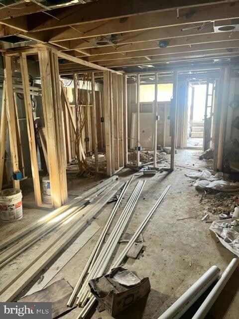 1010 Foxridge Ln, Essex, MD 21221 - photo 2