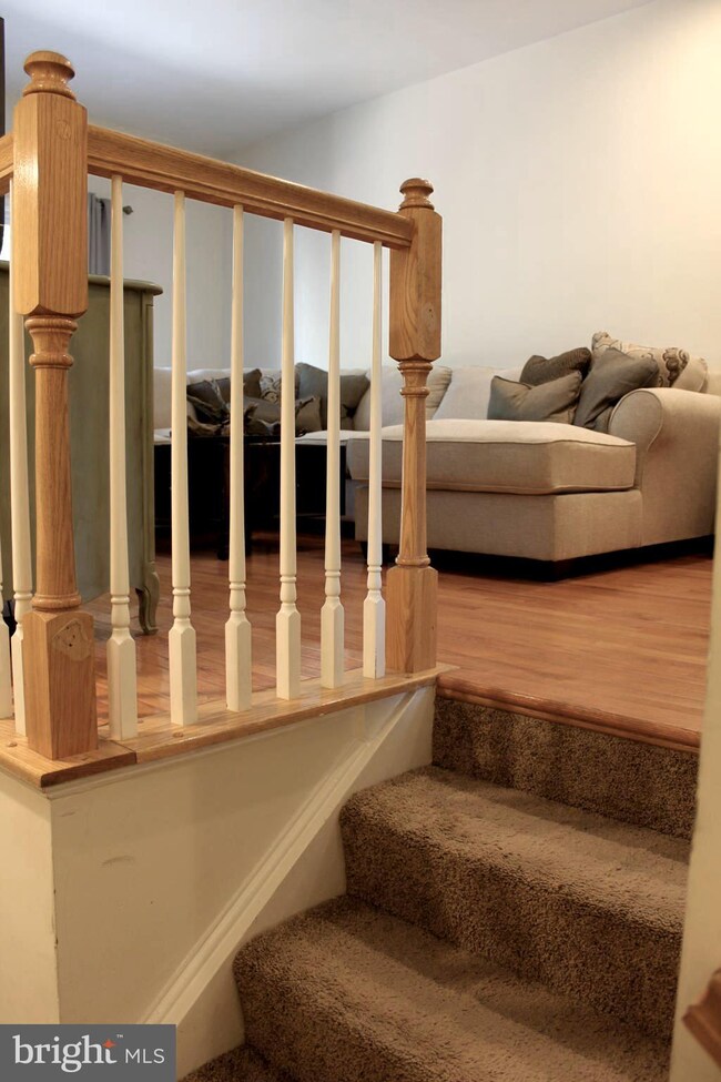 10053 Moxleys Ford Ln, Bristow, VA 20136 - photo 5