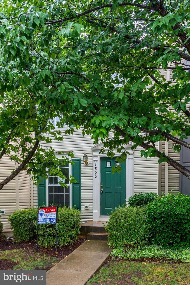 1856 Tiger Lily Cir unit 13, Woodbridge, VA 22192 - photo 4