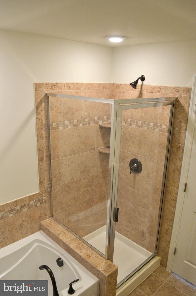 43555 Helmsdale Terrace unit 12A7, Chantilly, VA 20152 - photo 7