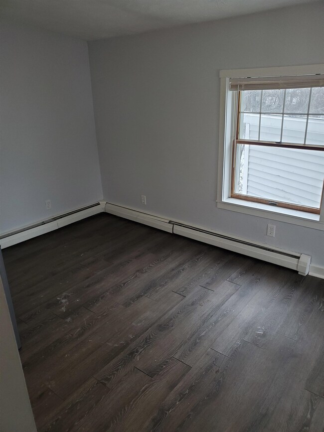 30 Elm St unit 8, Whitefield, NH 03598 - photo 2