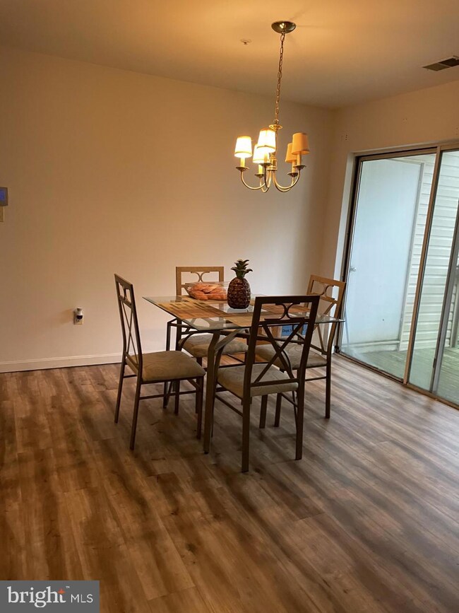 204 Juneberry Way unit 2B, Glen Burnie, MD 21061 - photo 5